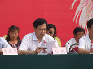 校慶慶祝大會德州市教育局石局長致辭